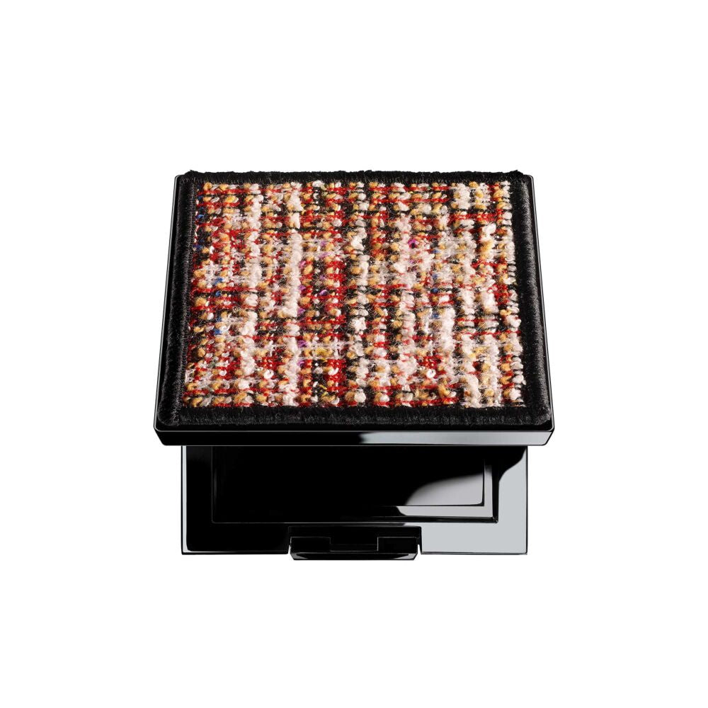 Refillable magnetic palette in a limited-edition tweed design 