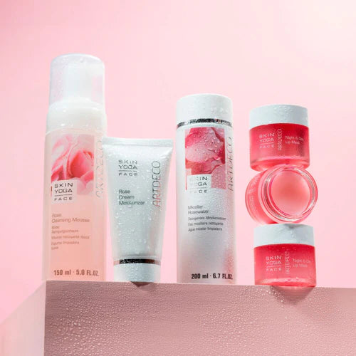 Facial care with Damask rose: Firming & regenerating