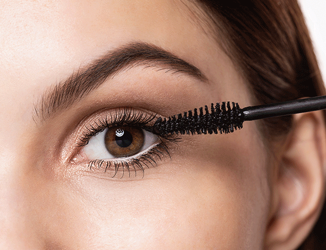 With a mascara you open your look and make your eyes look bigger. 