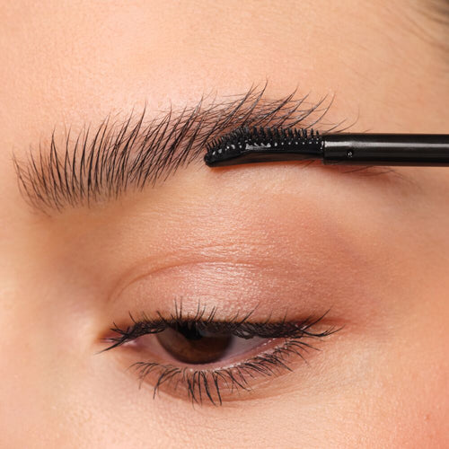 Eyebrows set with Brow Lift Lamination.